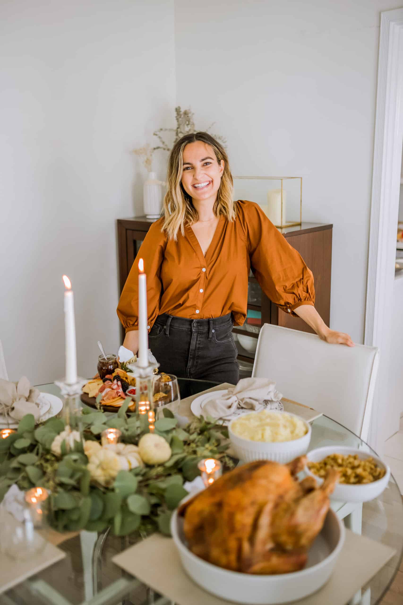 Your Complete Thanksgiving Planning Checklist for a Stress-Free Dinner | Charmed by Camille