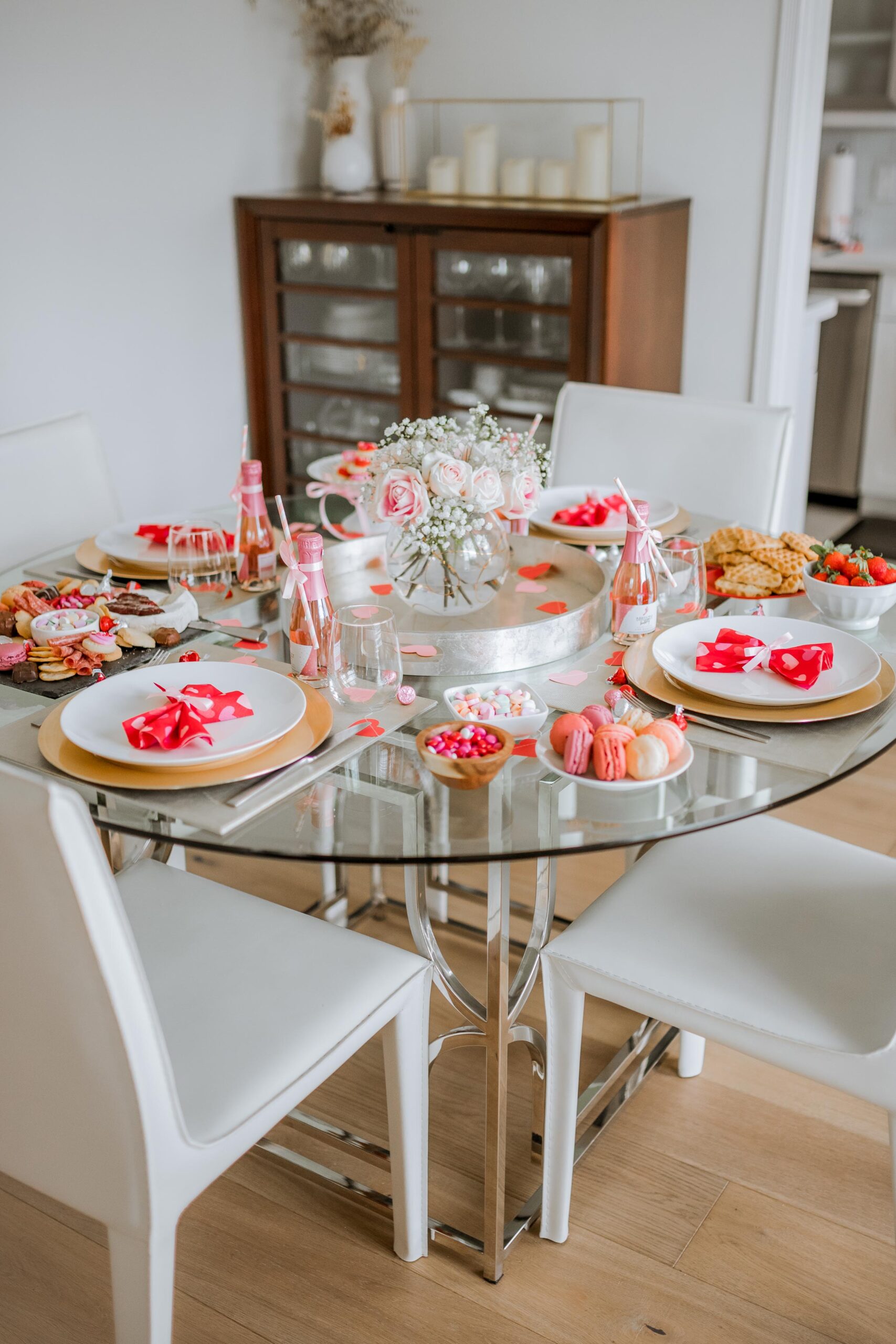 Valentine's Day table