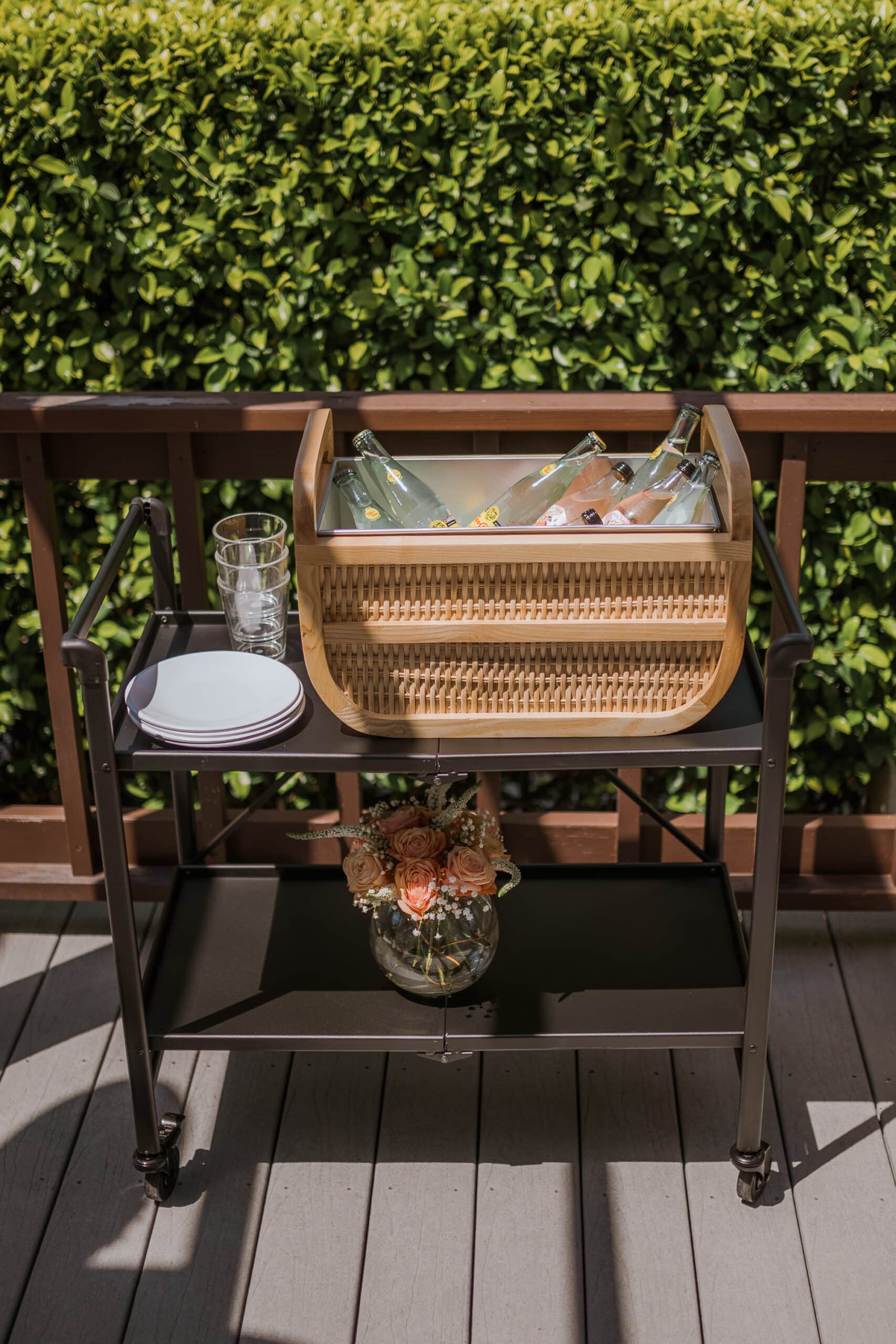 Outdoor Entertaining Essentials Outdoor Entertaining Essentials