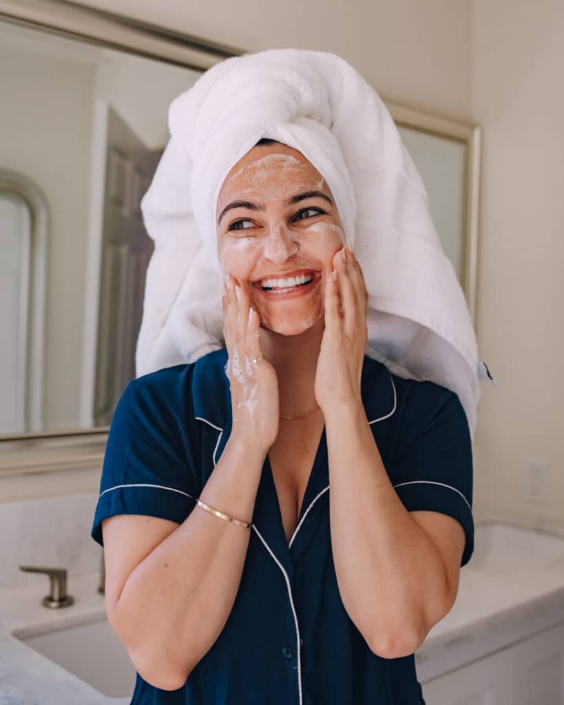 A Complete Guide on How To Start a Basic Skincare Routine