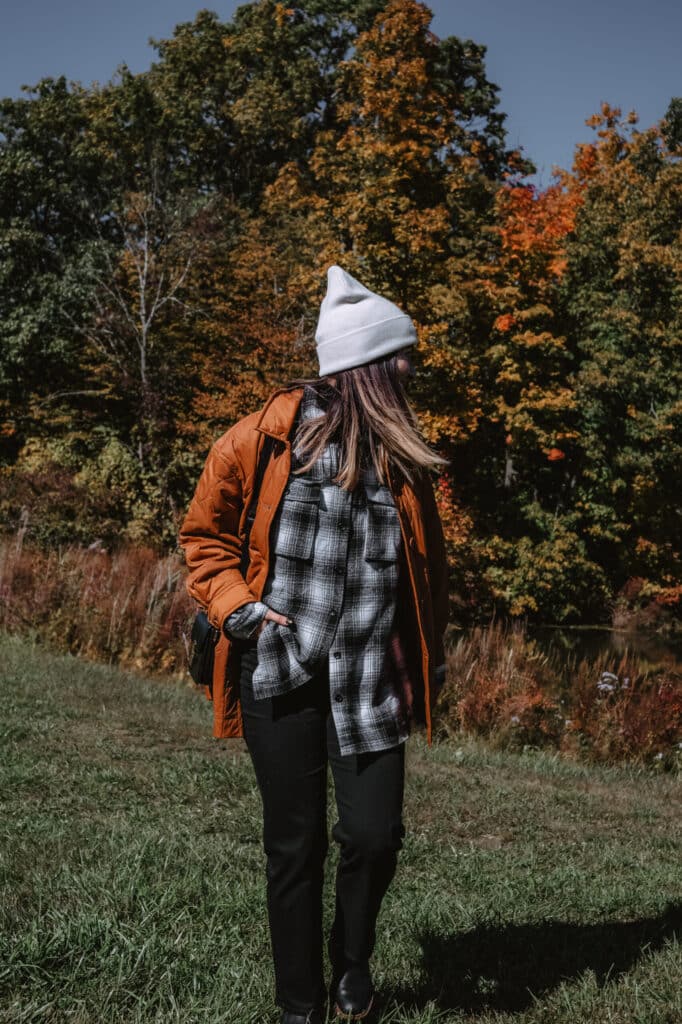 Plaid shirt jacket fall outfit