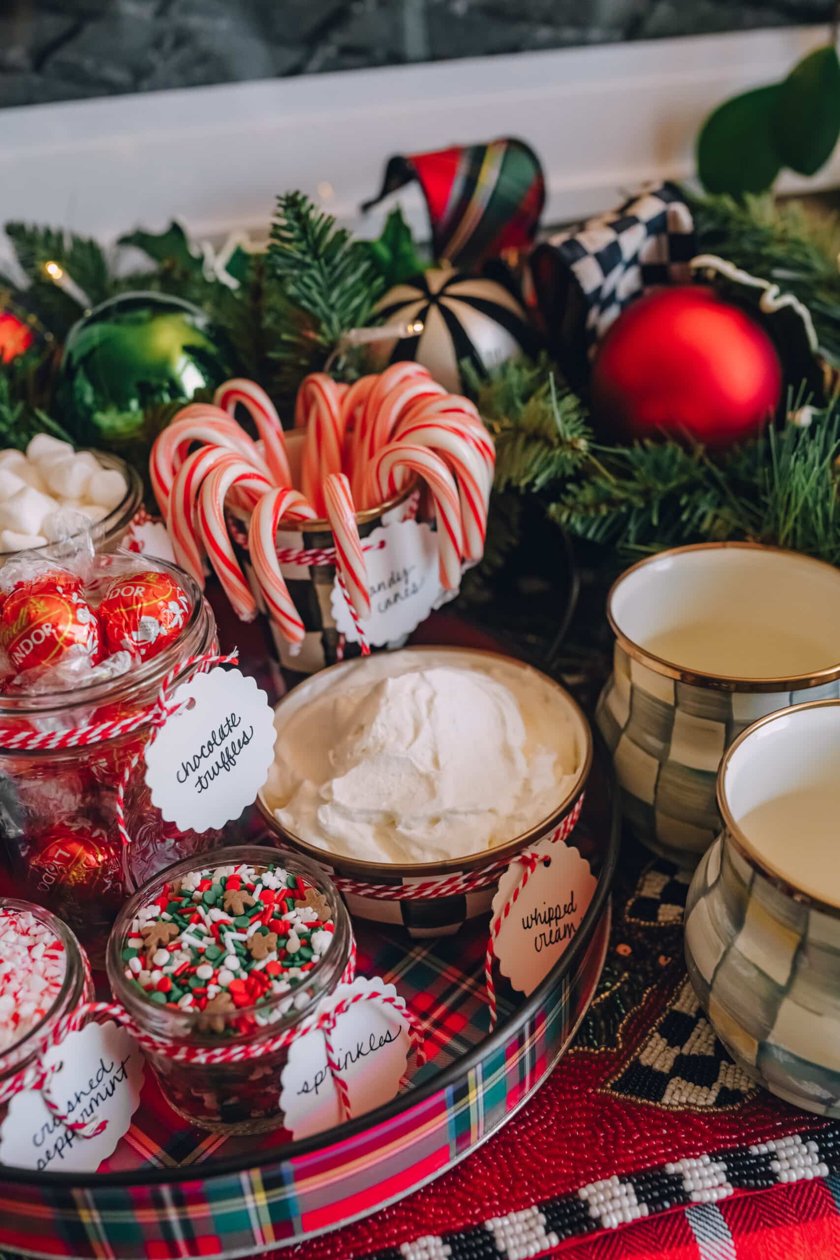 How to Set Up a DIY Hot Cocoa Bar How to Set Up a DIY Hot Cocoa Bar