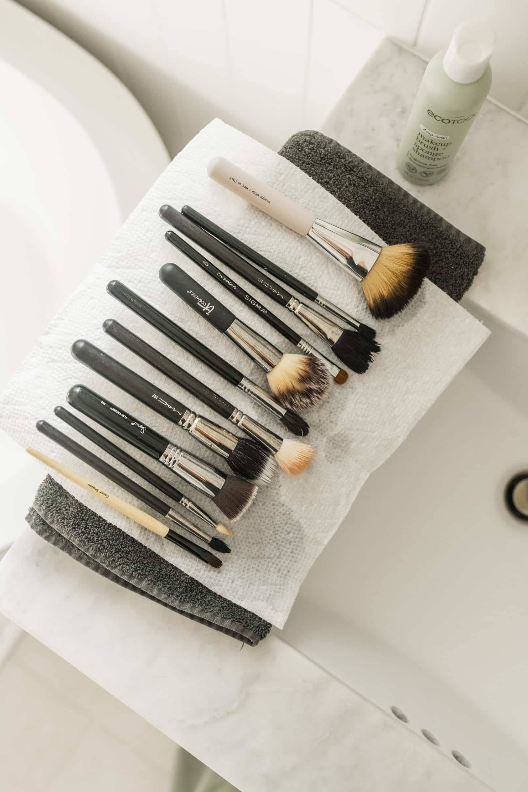 cleaning makeup brushes cleaning makeup brushes