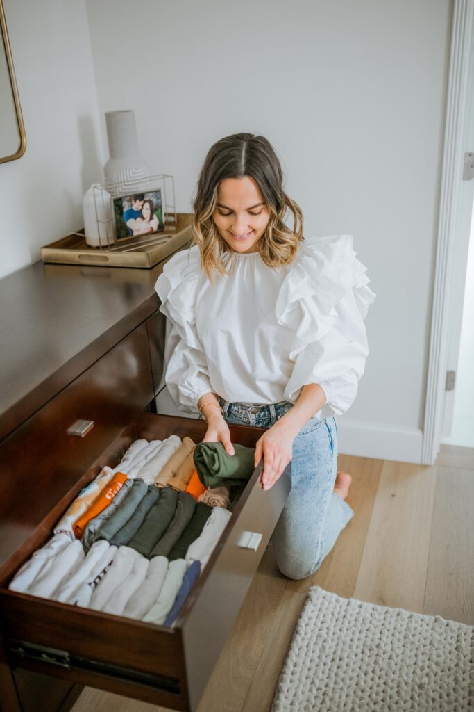 Camille Carter sharing her Marie Kondo Closet Cleanout
