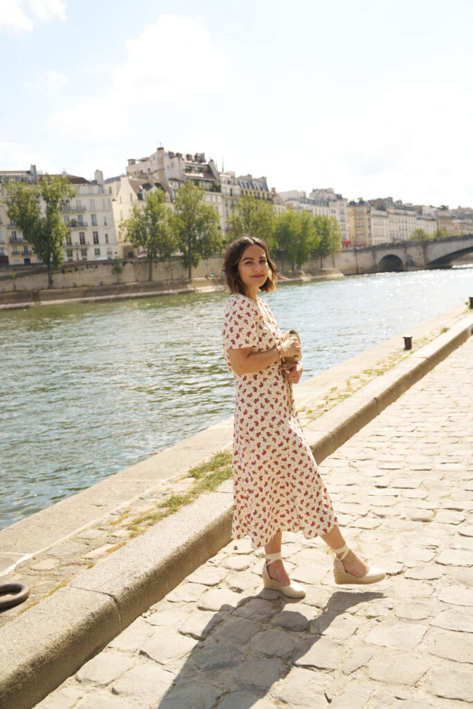 What to Wear in Paris in Summer